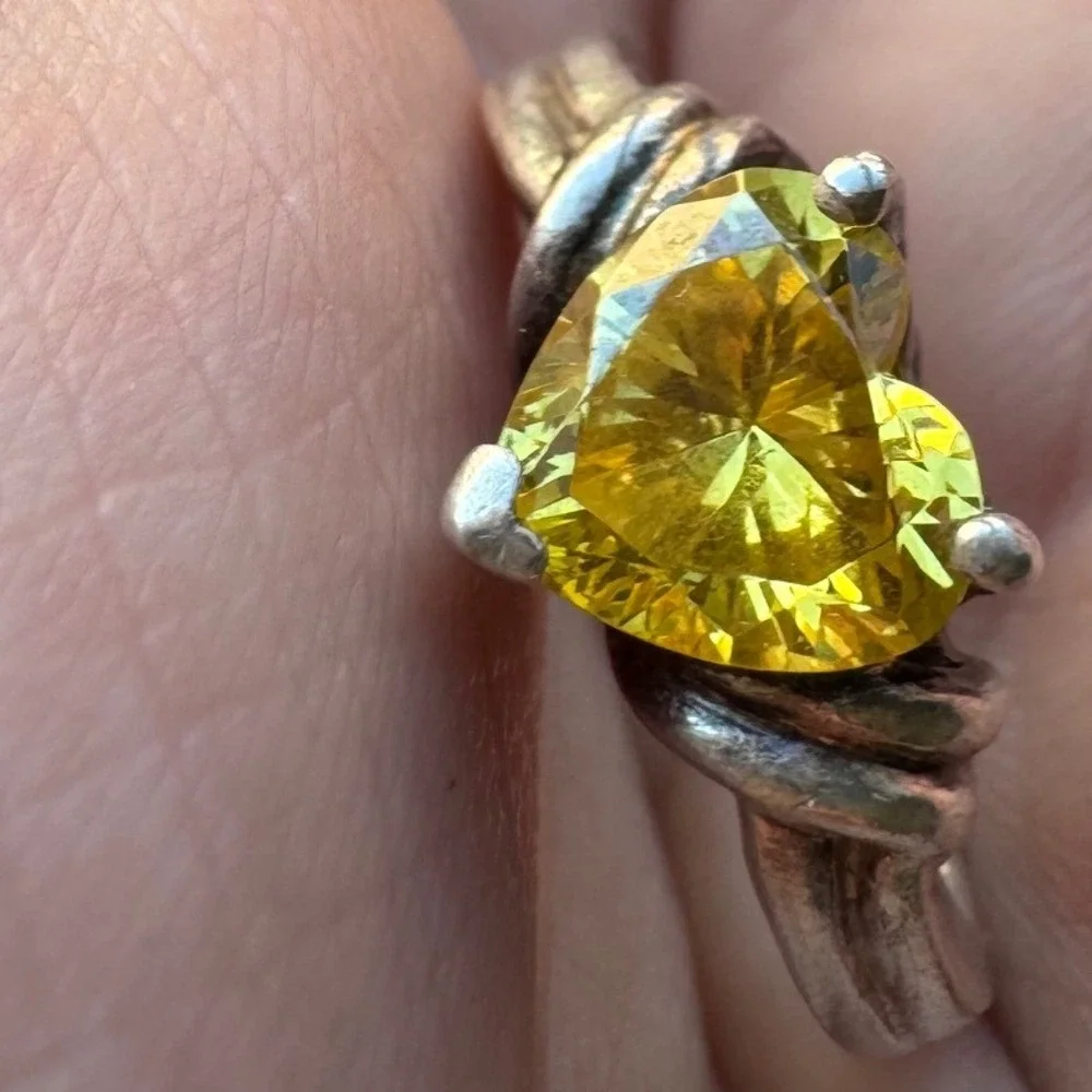 Vintage Sterling Silver Yellow Heart Shaped Citrine Stone Statement Ring Dainty
